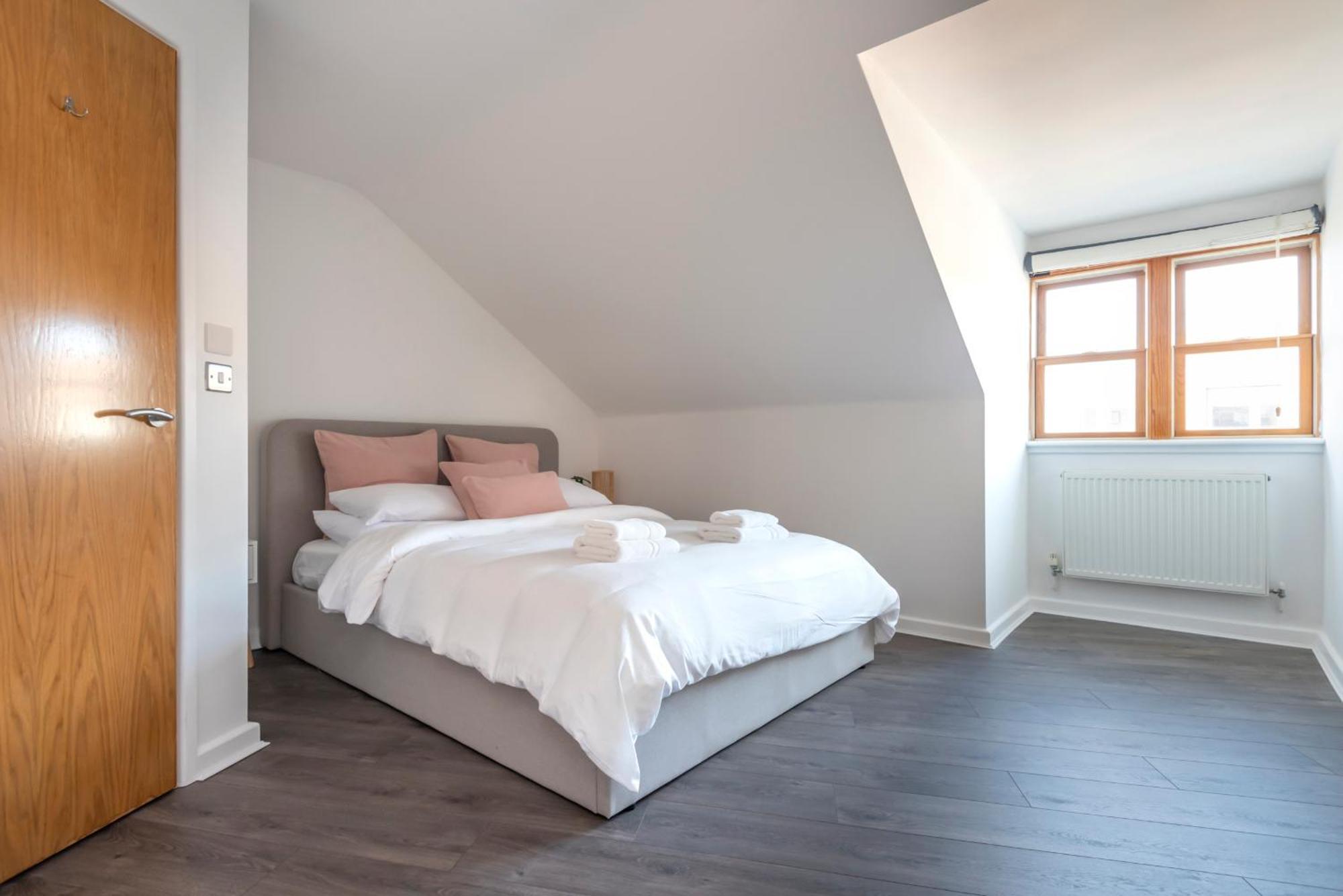 Appartement The Loft - Spacious Luxury 2 Bed 2 Bath With Free Secure Parking And Tube Close By à Londres Extérieur photo